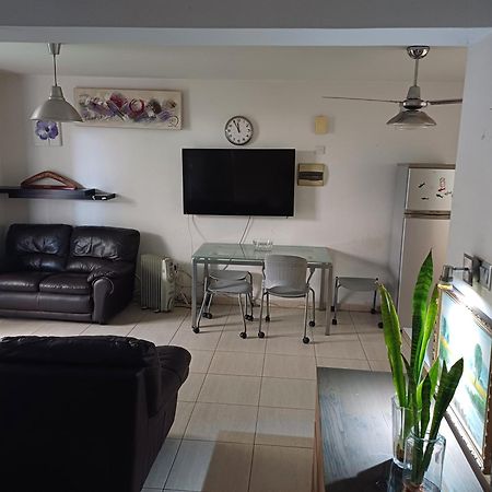 Kapary Apartment Paralimni Exterior photo